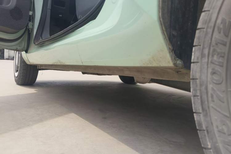Used Wuling Hongguang MINIEV 2022 Macaron Premium Model – Lithium Iron Phosphate Left Side Sill