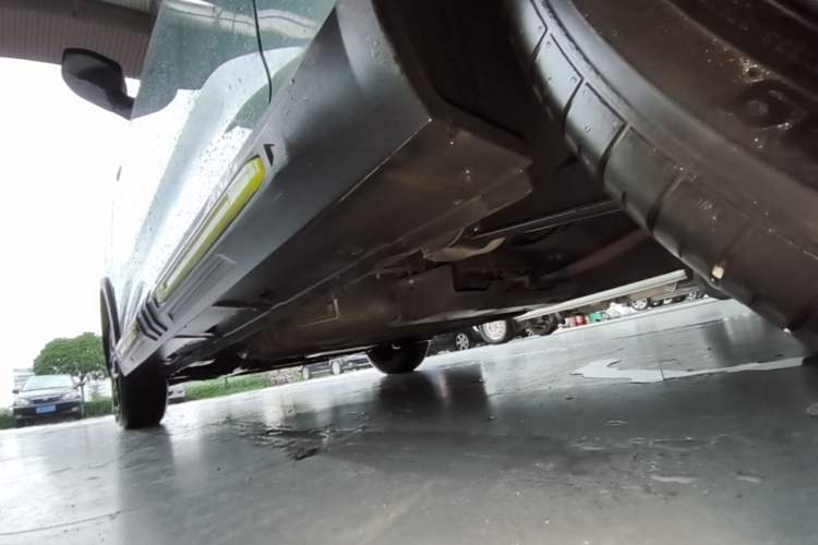 Used Wuling Hongguang MINIEV 2022 GAMEBOY 300km Enthusiast Model with Lithium Iron Phosphate Left Side Sill