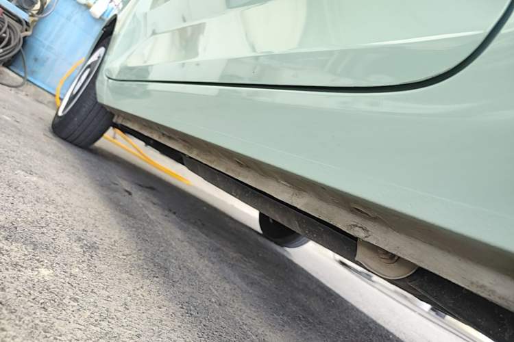 Used Wuling Hongguang MINIEV 2022 Macaron Premium Model – Lithium Iron Phosphate Left Side Sill