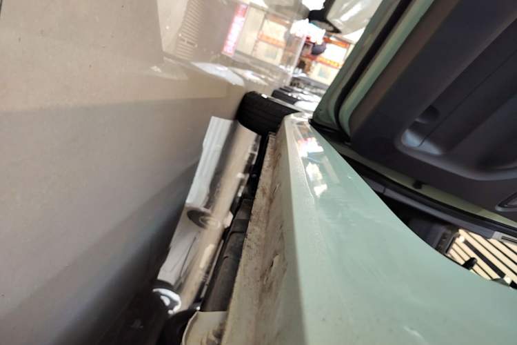 Used Wuling Hongguang MINIEV 2022 Macaron Premium Model – Lithium Iron Phosphate Left Side Sill