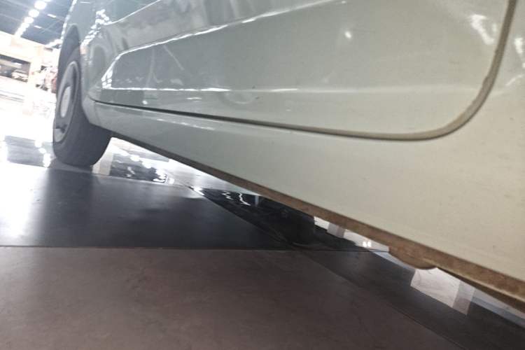Used Wuling Hongguang MINIEV 2022 Macaron Premium Model – Lithium Iron Phosphate Left Side Sill