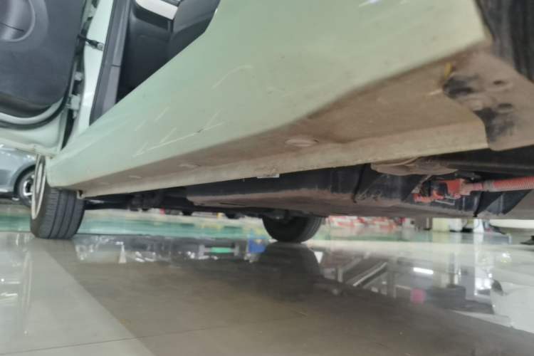 Used Wuling Hongguang MINIEV 2022 Macaron Fashion Model Lithium Iron Phosphate Left Side Sill