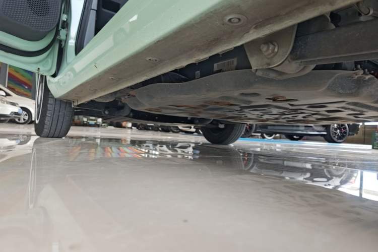 Used Wuling Hongguang MINIEV 2022 Macaron Premium Model – Lithium Iron Phosphate Left Side Sill