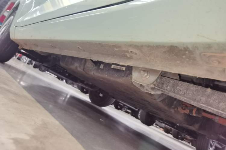 Used Wuling Hongguang MINIEV 2022 Macaron Premium Model – Lithium Iron Phosphate Left Side Sill