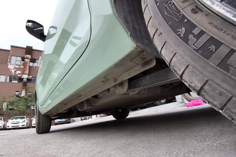 Used Wuling Hongguang MINIEV 2022 Macaron Premium Model – Lithium Ternary Battery Left Side Sill