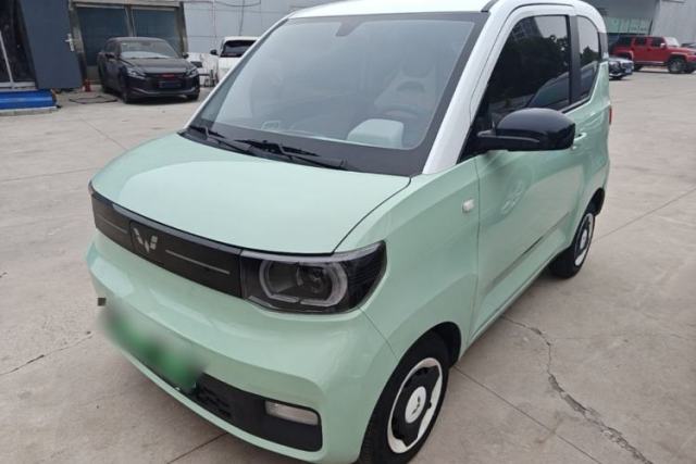 Ojetý Wuling Hongguang MINIEV 2022 Macaron Premium Model – Lithium Iron Phosphate