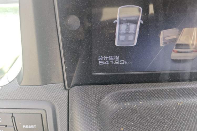 Used Wuling Hongguang MINIEV 2022 Macaron Premium Model – Lithium Iron Phosphate Odometer Close Up