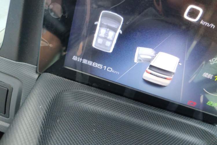 Used Wuling Hongguang MINIEV 2022 Macaron Premium Model – Lithium Iron Phosphate Odometer Close Up