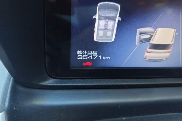 Used Wuling Hongguang MINIEV 2022 GAMEBOY 200km Gaming Edition with Lithium Iron Phosphate Odometer Close Up
