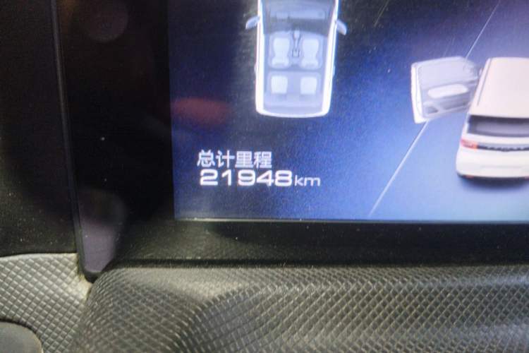 Used Wuling Hongguang MINIEV 2022 Macaron Premium Model – Lithium Iron Phosphate Odometer Close Up