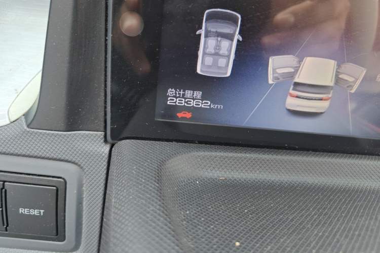 Used Wuling Hongguang MINIEV 2022 Enjoy Edition Lithium-Ion Battery Odometer Close Up