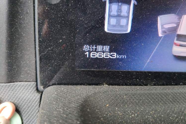 Used Wuling Hongguang MINIEV 2022 Macaron Fashion Model Lithium Iron Phosphate Odometer Close Up