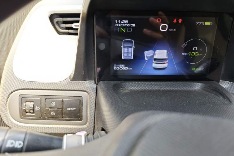 Used Wuling Hongguang MINIEV 2022 Macaron Premium Model – Lithium Iron Phosphate Odometer Close Up