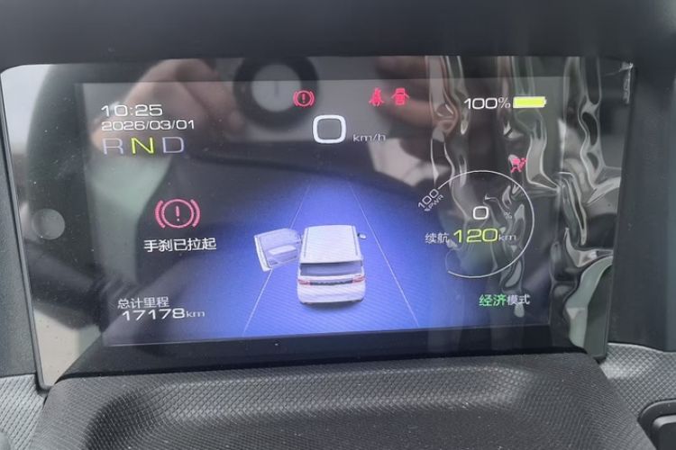 Used Wuling Hongguang MINIEV 2022 Macaron Fashion Edition Lithium-Nickel-Cobalt-Alpha-oxide Odometer Close Up
