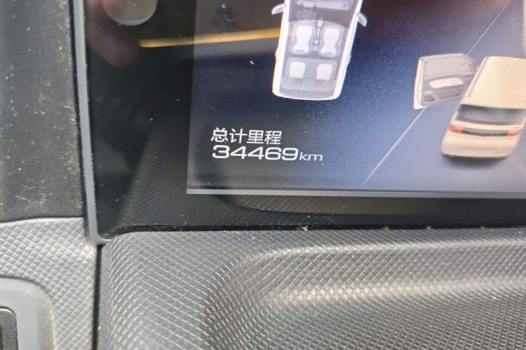 Used Wuling Hongguang MINIEV 2022 Macaron Premium Model – Lithium Iron Phosphate Odometer Close Up