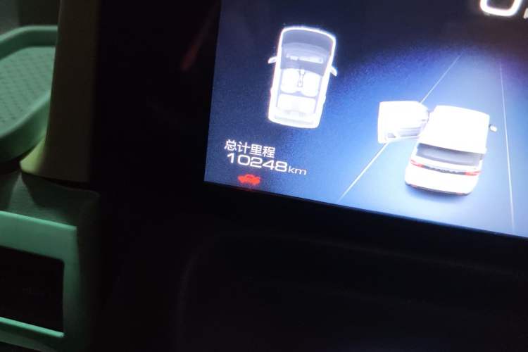 Used Wuling Hongguang MINIEV 2022 Macaron Fashion Model Lithium Iron Phosphate Odometer Close Up