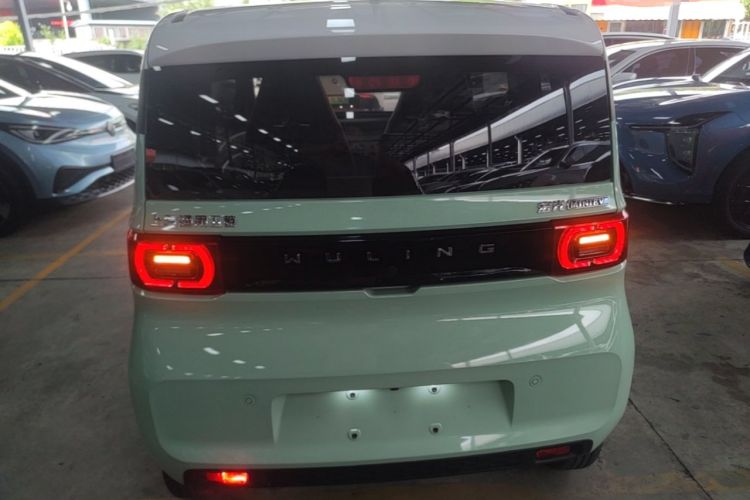 Used Wuling Hongguang MINIEV 2022 Macaron Fashion Model Lithium Iron Phosphate Rear