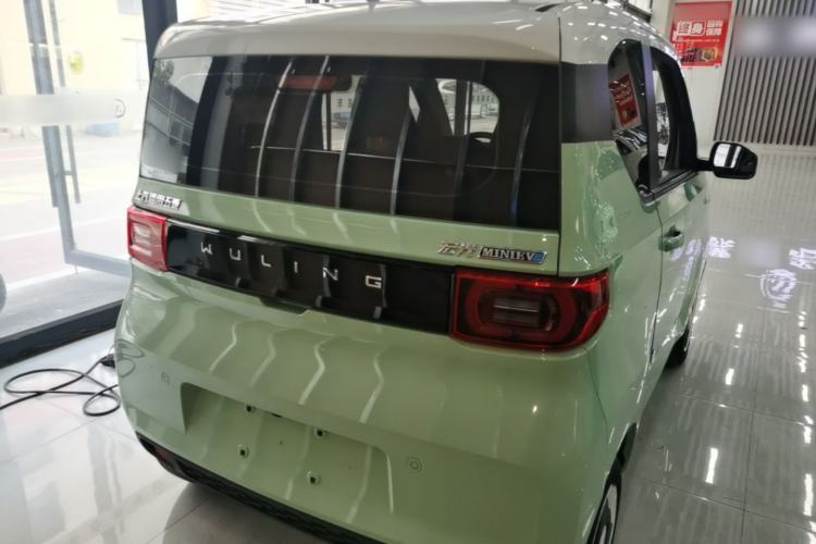 Used Wuling Hongguang MINIEV 2022 Macaron Premium Model – Lithium Iron Phosphate Rear