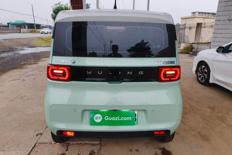 Used Wuling Hongguang MINIEV 2022 Macaron Fashion Model Lithium Iron Phosphate Rear