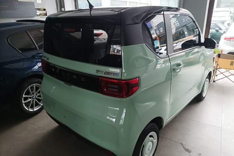 Used Wuling Hongguang MINIEV 2022 Enjoy Edition Lithium Iron Phosphate Rear Right 45 Deg