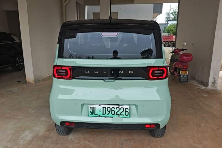 Used Wuling Hongguang MINIEV 2022 Macaron Fashion Model Lithium Iron Phosphate Rear