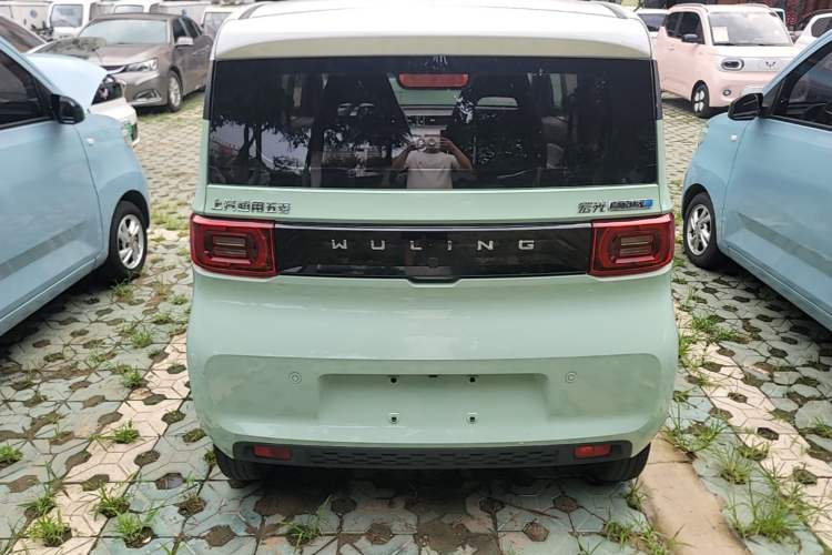 Used Wuling Hongguang MINIEV 2022 Macaron Premium Model – Lithium Iron Phosphate Rear