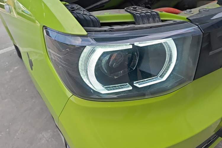 Used Wuling Hongguang MINIEV 2022 Macaron-Color Edition Lithium Iron Phosphate Right Front Headlight