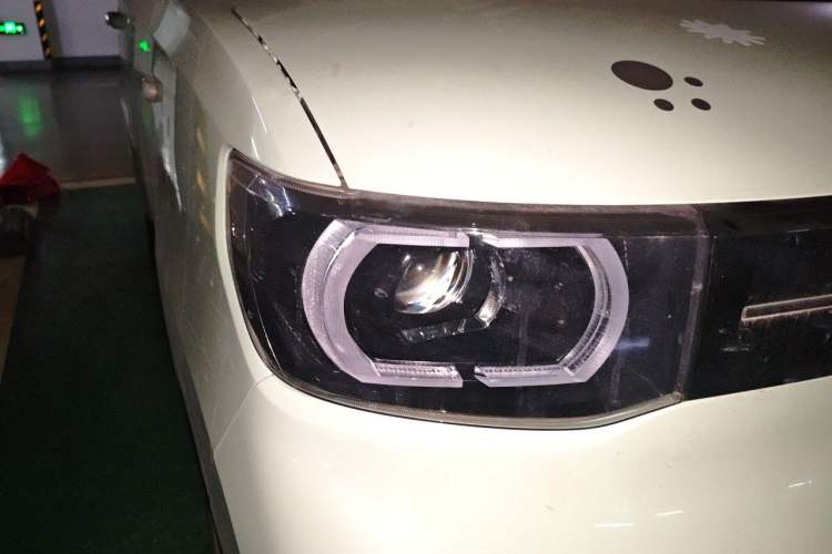 Used Wuling Hongguang MINIEV 2022 Macaron Fashion Edition Lithium-Nickel-Cobalt-Alpha-oxide Right Front Headlight