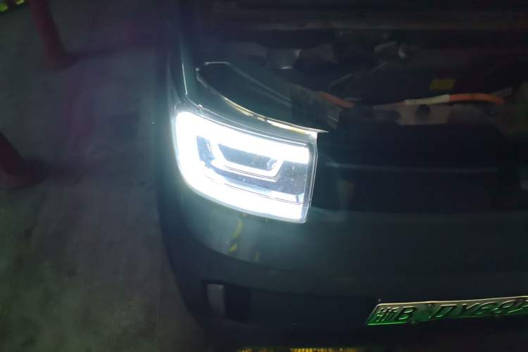Used Wuling Hongguang MINIEV 2022 GAMEBOY 200km Gaming Edition with Lithium Iron Phosphate Right Front Headlight