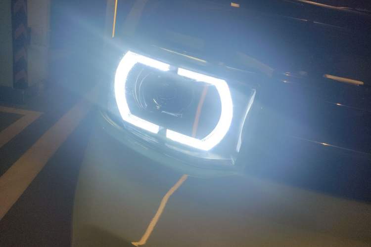 Used Wuling Hongguang MINIEV 2022 Macaron Premium Model – Lithium Iron Phosphate Right Front Headlight