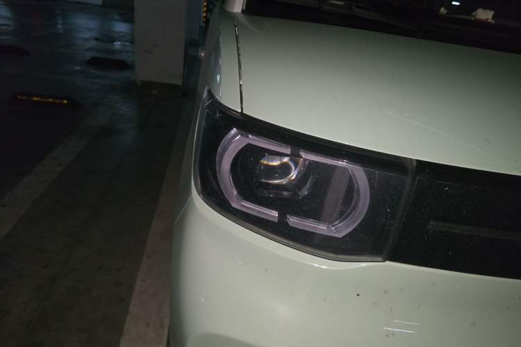 Used Wuling Hongguang MINIEV 2022 Macaron Fashion Edition Lithium-Nickel-Cobalt-Alpha-oxide Right Front Headlight