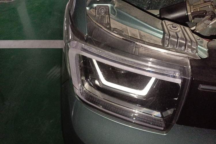 Used Wuling Hongguang MINIEV 2022 GAMEBOY 200km Play Edition with Lithium Iron Phosphate Right Front Headlight