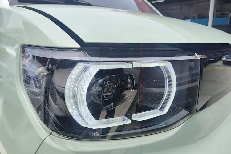 Used Wuling Hongguang MINIEV 2022 Macaron Fashion Model Lithium Iron Phosphate Right Front Headlight