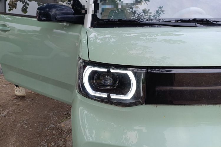 Used Wuling Hongguang MINIEV 2022 Macaron Premium Model – Lithium Iron Phosphate Right Front Headlight