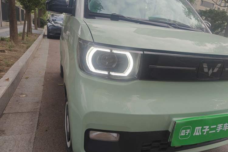 Used Wuling Hongguang MINIEV 2022 Macaron Premium Model – Lithium Iron Phosphate Right Front Headlight