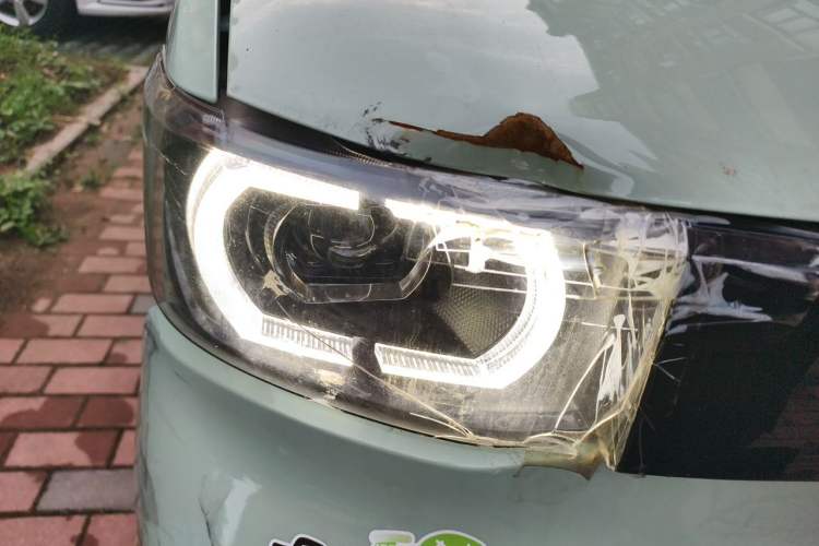 Used Wuling Hongguang MINIEV 2022 Macaron Premium Model – Lithium Iron Phosphate Right Front Headlight