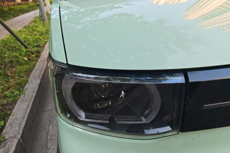 Used Wuling Hongguang MINIEV 2022 Macaron Fashion Model Lithium Iron Phosphate Right Front Headlight