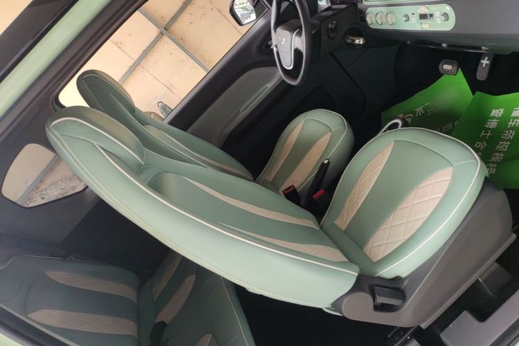 Used Wuling Hongguang MINIEV 2022 Macaron Premium Model – Lithium Iron Phosphate Right Front Seat