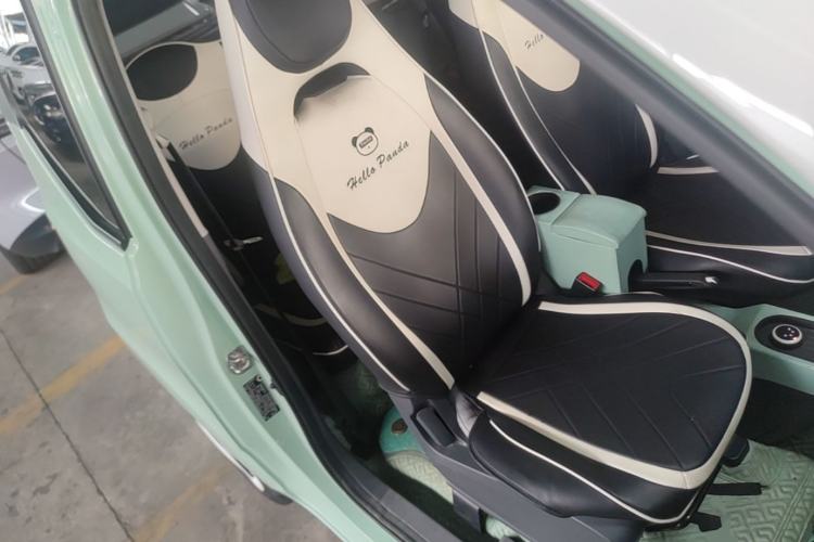 Used Wuling Hongguang MINIEV 2022 Macaron Fashion Model Lithium Iron Phosphate Right Front Seat