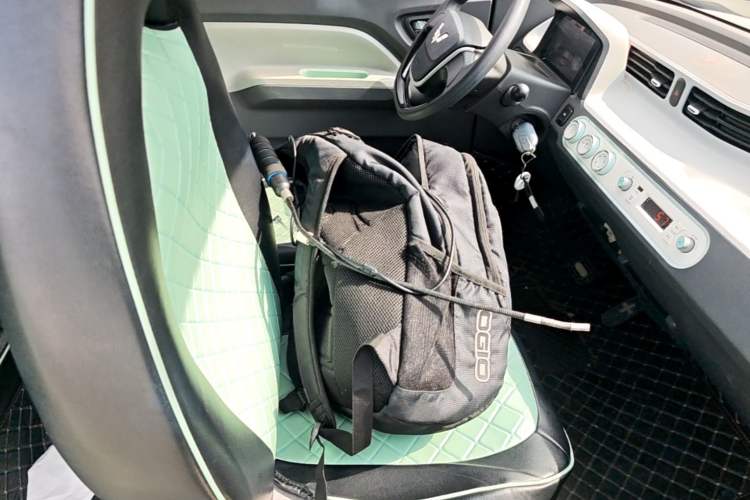 Used Wuling Hongguang MINIEV 2022 Macaron Premium Model – Lithium Iron Phosphate Right Front Seat