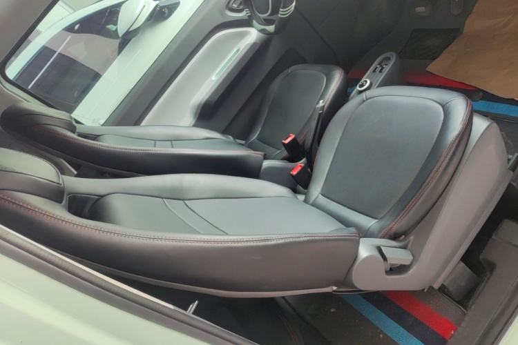 Used Wuling Hongguang MINIEV 2022 Macaron Premium Model – Lithium Iron Phosphate Right Front Seat