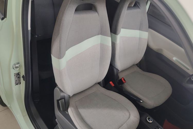 Used Wuling Hongguang MINIEV 2022 Macaron Premium Model – Lithium Iron Phosphate Right Front Seat