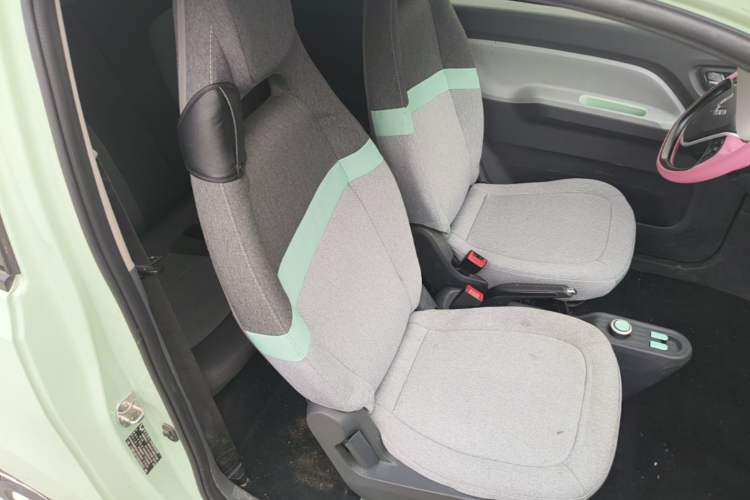 Used Wuling Hongguang MINIEV 2022 Macaron Premium Model – Lithium Iron Phosphate Right Front Seat