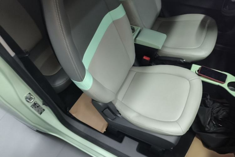 Used Wuling Hongguang MINIEV 2022 Macaron Premium Model – Lithium Iron Phosphate Right Front Seat