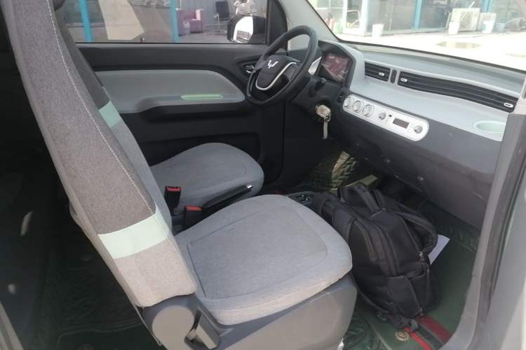 Used Wuling Hongguang MINIEV 2022 Macaron Premium Model – Lithium Iron Phosphate Right Front Seat
