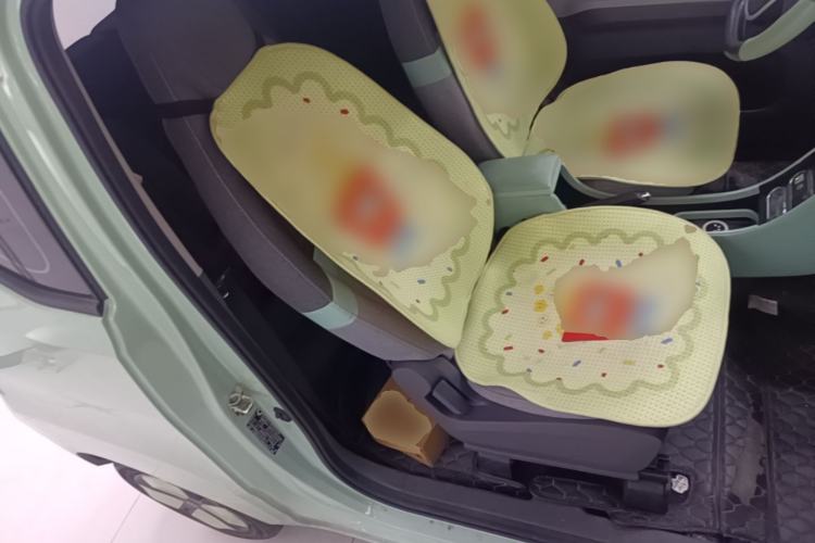 Used Wuling Hongguang MINIEV 2022 Macaron Fashion Model Lithium Iron Phosphate Right Front Seat