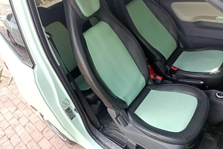 Used Wuling Hongguang MINIEV 2022 Macaron Premium Model – Lithium Iron Phosphate Right Front Seat