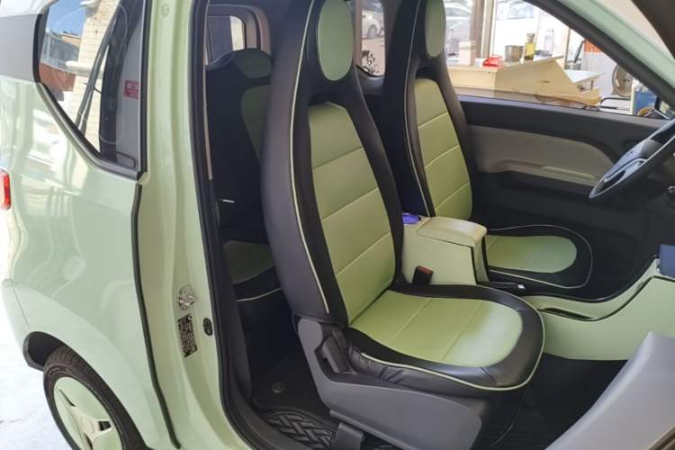 Used Wuling Hongguang MINIEV 2022 Macaron Premium Model – Lithium Iron Phosphate Right Front Seat