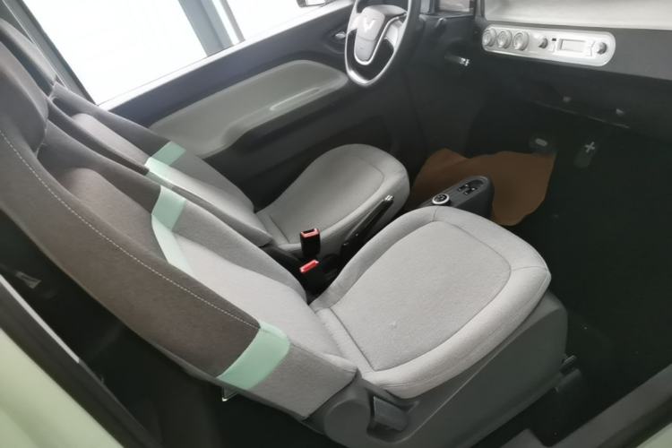 Used Wuling Hongguang MINIEV 2022 Macaron Premium Model – Lithium Iron Phosphate Right Front Seat