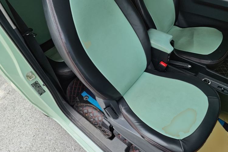 Used Wuling Hongguang MINIEV 2022 Macaron Fashion Edition Lithium-Nickel-Cobalt-Alpha-oxide Right Front Seat